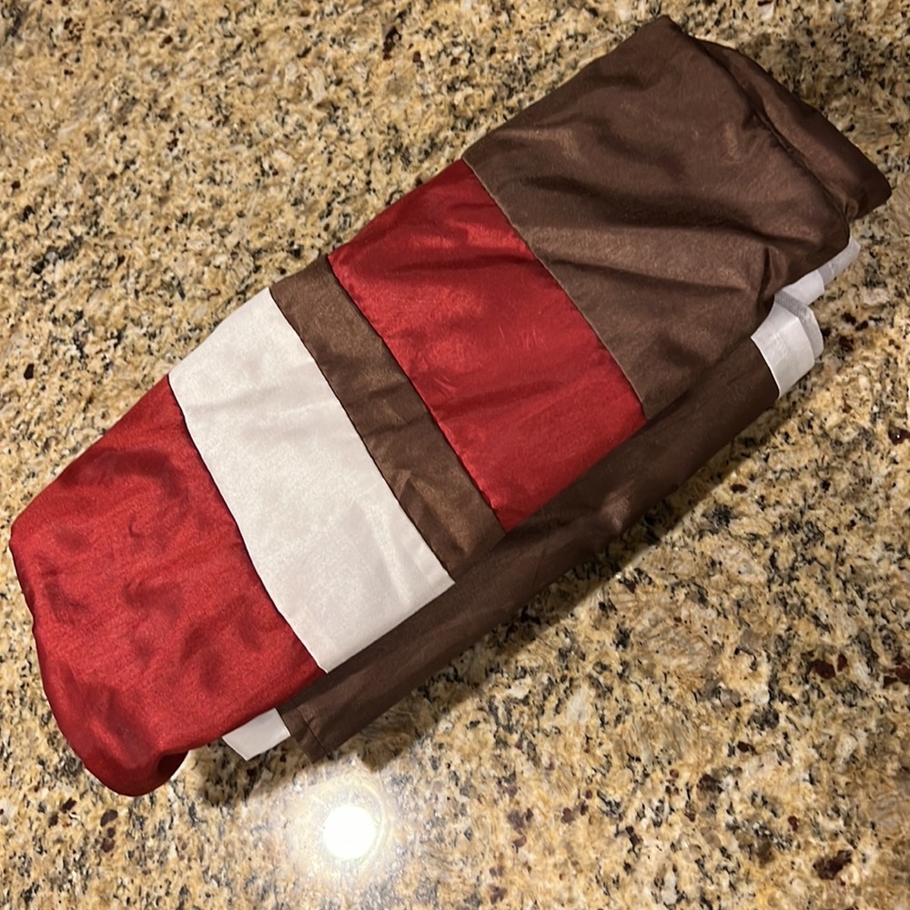 NEW Classic Q Bedskirt (60”x80”)+ 2 Pillow Shams (26”x20”) | Brown, Red, White | - Picture 6 of 6